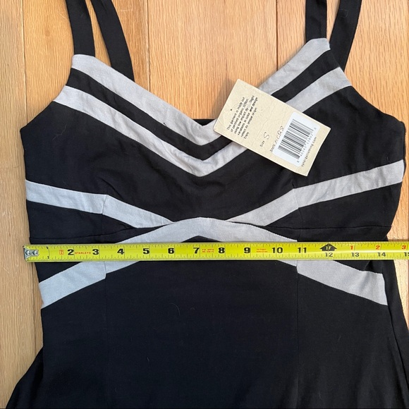 NWT - Synergy Organic Black and Grey Stripe Dress - Small - Picture 4 of 6